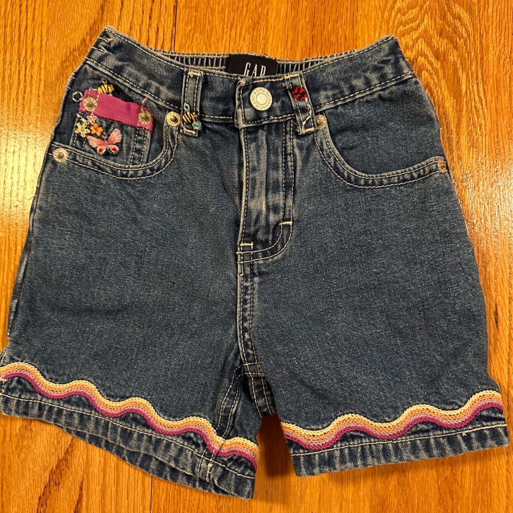 Gap kids shorts
